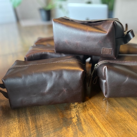 *SOLD OUT* Brand new hand crafted leather Dopp Kits - Picture 1 of 3